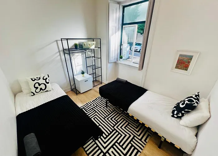 Hostel Luxury In Lisbon, Marques De Pombal *