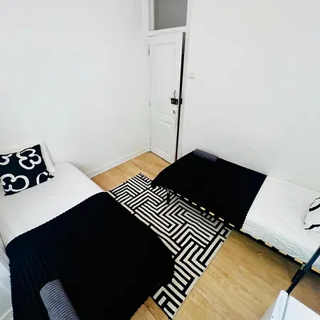 Hostel Luxury In Lisbon, Marques De Pombal Lisbon