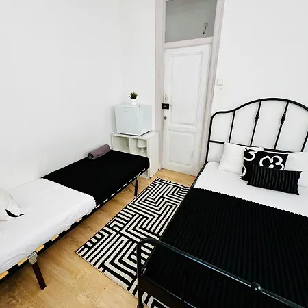 Hostel Luxury In Lisbon, Marques De Pombal Lisbon